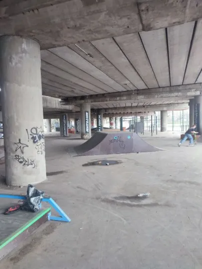 Скейтпарк, Луганськ