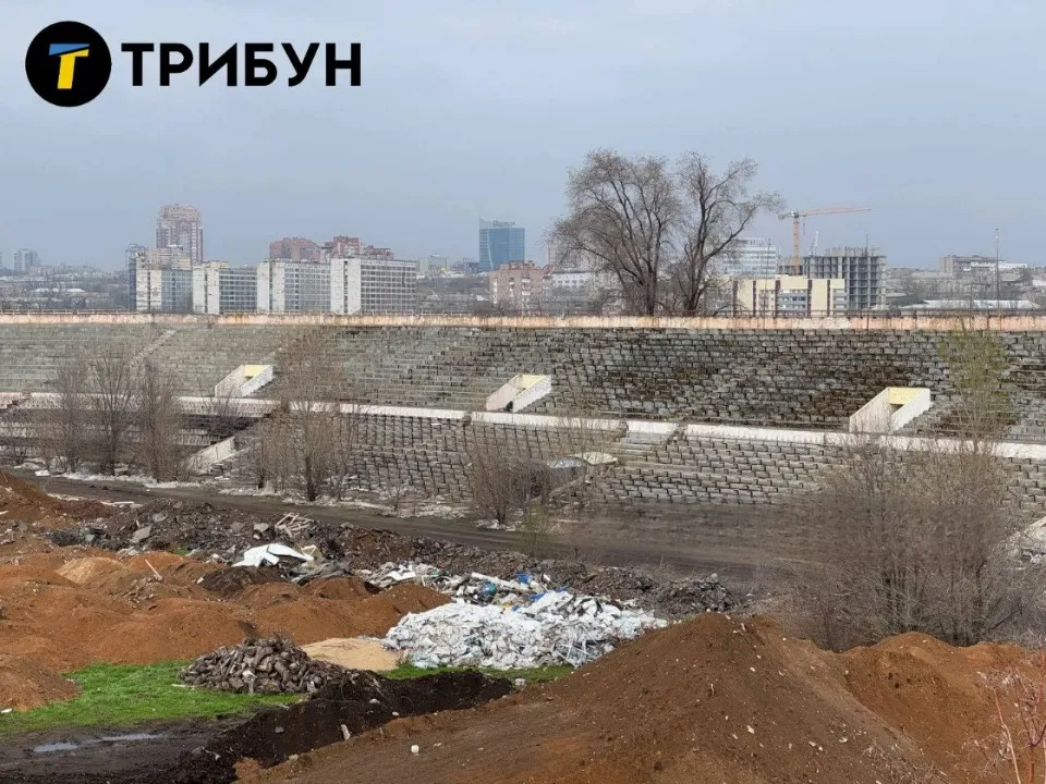 Стадіон Шахтар в Донецьку