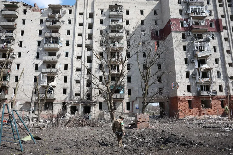 Покровськ війна зруйновані багатоповерхівки будинки