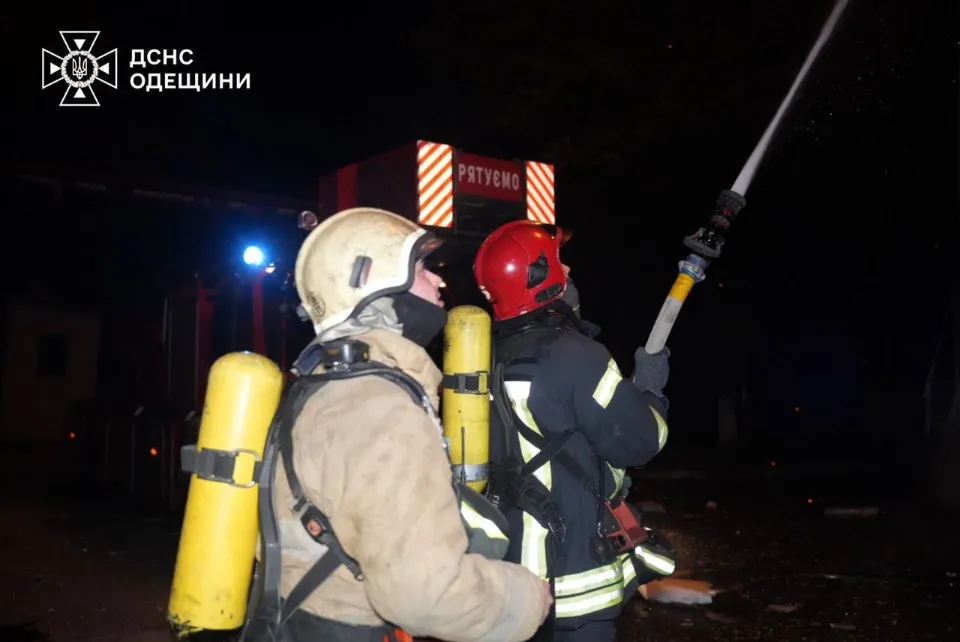 обстріл Одеси ДСНС пожежа