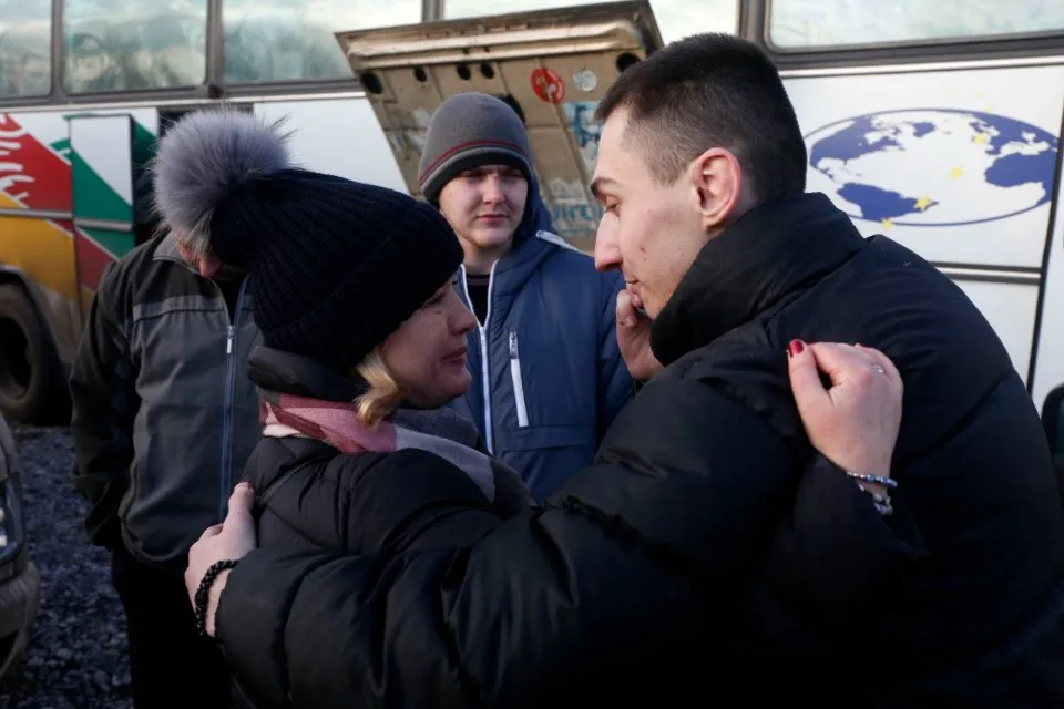 Перші хвилини після обміну. З архіву Владислава Овчаренка