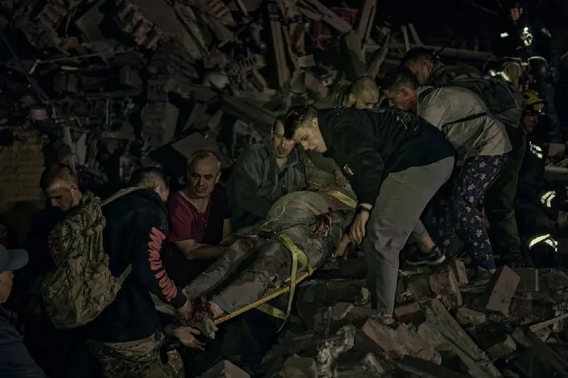 Київ обстріл 24 квітня 2025. Фото: Костянтин і Владислава Ліберови