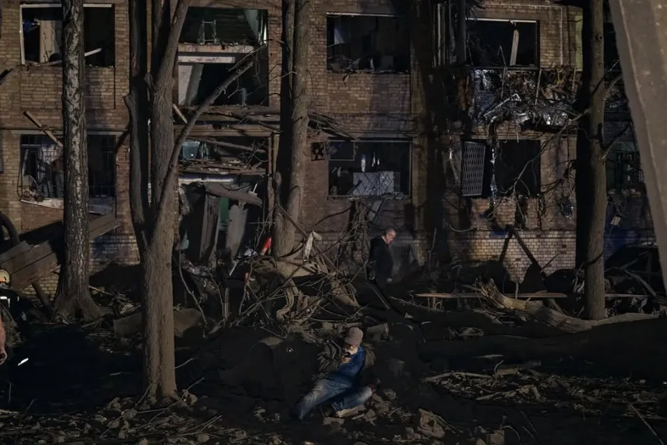 Київ обстріл 24 квітня 2025. Фото: Костянтин і Владислава Ліберови