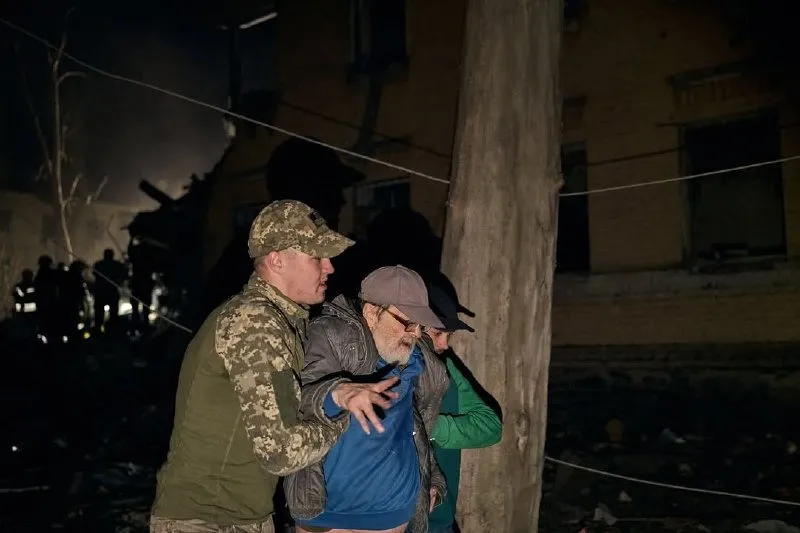 Київ обстріл 24 квітня 2025. Фото: Костянтин і Владислава Ліберови