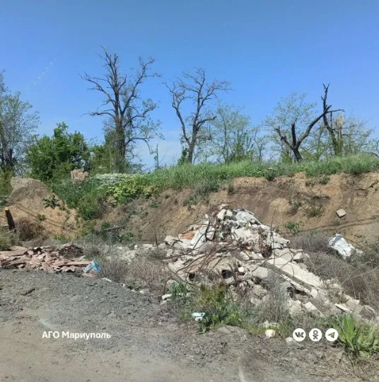 сміття в окупованому Маріуполі