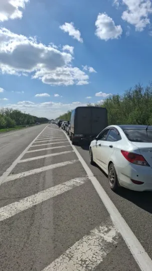 Черги на КПП Должанський — Новошахтинськ у травн