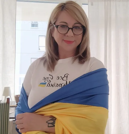 Олена Знаткова