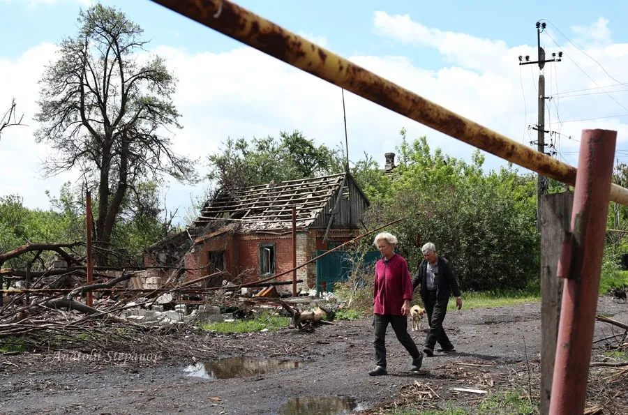 Покровськ люди переселенці війна зруйновані будинки багатоповерхівки