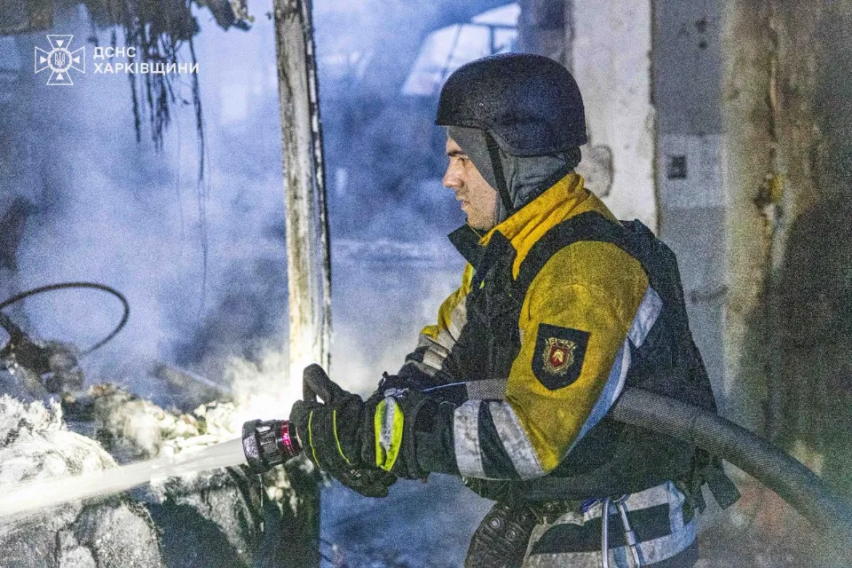 Пошкоджений склад в Ізюмі