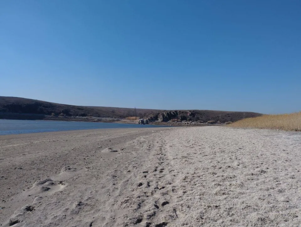 Маріуполь. Річка Кальчик, яка постачала Старо-Кримське водосховище.