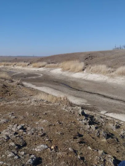 Маріуполь. Річка Кальчик, яка постачала Старо-Кримське водосховище.