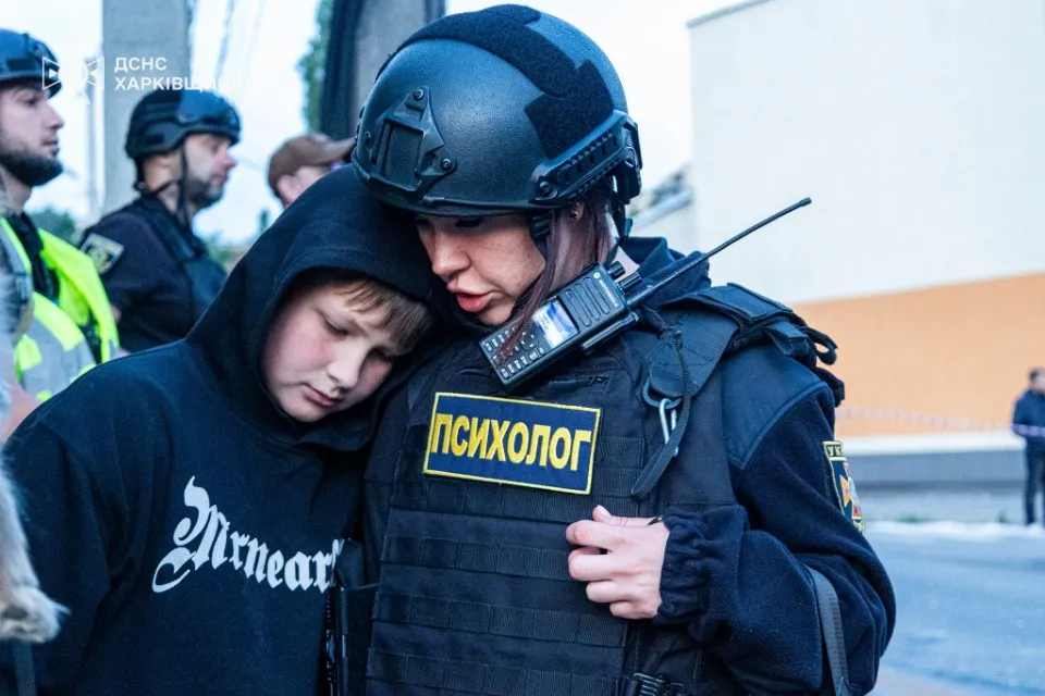 постраждалі від атаки на Харків люди війна обстріл дитина психолог дснс