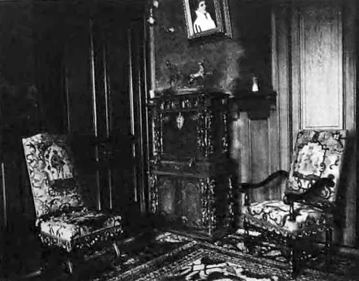 Історичні меблі в садибі К.Л. Мсциховського, фото 1916 р