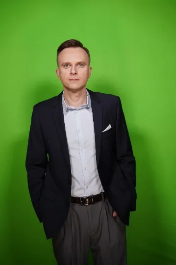Андрій Діхтяренко