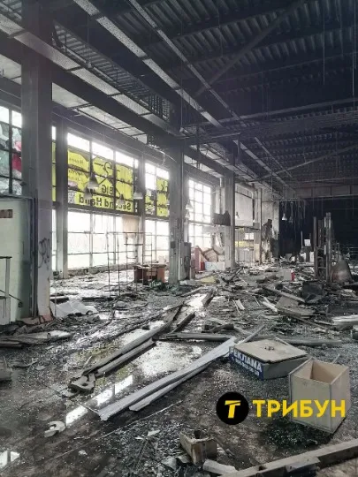 ТЦ “Амстор” в окупованому Сіверськодонецьку. 2023-2024 р.