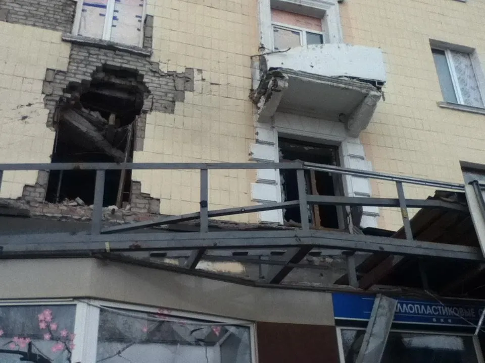 Наслідки окупації та обстрілів РФ в Луганську