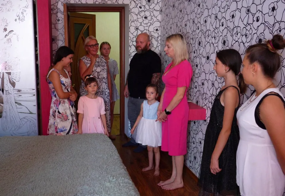 В Одесі передали ключі дитячим будинкам сімейного типу з Луганщини (фото)