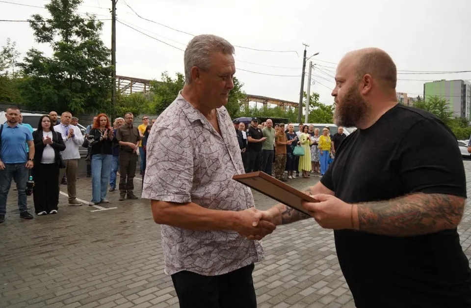 Як луганчани відзначили День прапора: в ОВА розповіли про урочистості (фото)