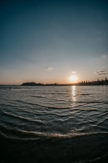 Азовське море Маріуполь