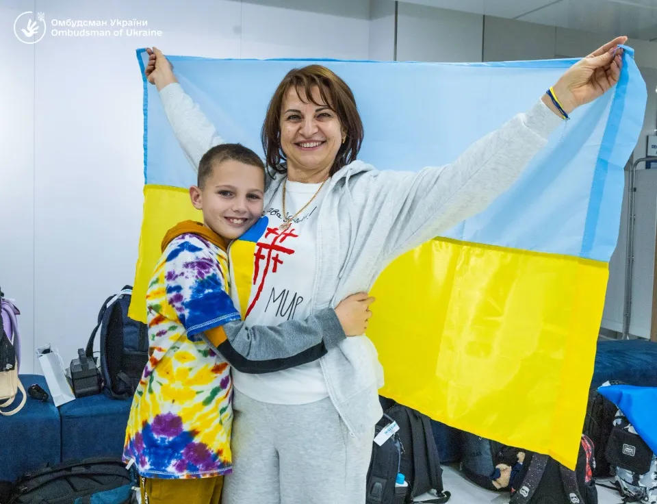 До вільної України повернули дітей з окупації
