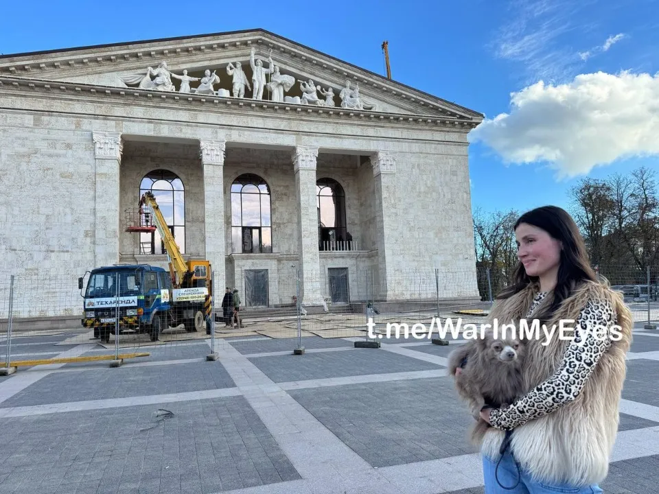 “Відновлення” Маріупольського драмтеатру