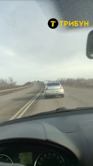 Жителі окупованої Луганщини у мережі показують черги в напрямку Гукового та Новошахтинська Ростовськ