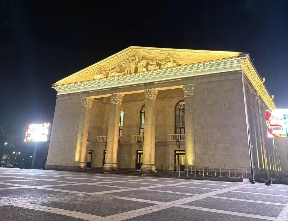 Ремонт Маріупольського драмтеатру