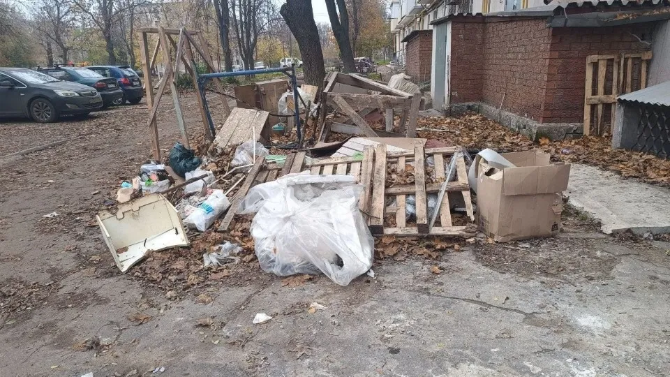 Проблеми з вивезенням сміття у Маріуполі