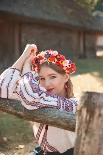 Співачка KLIRIA Каріна Іваник