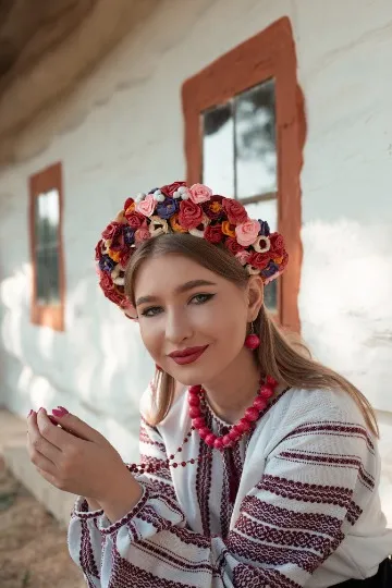 Співачка KLIRIA Каріна Іваник