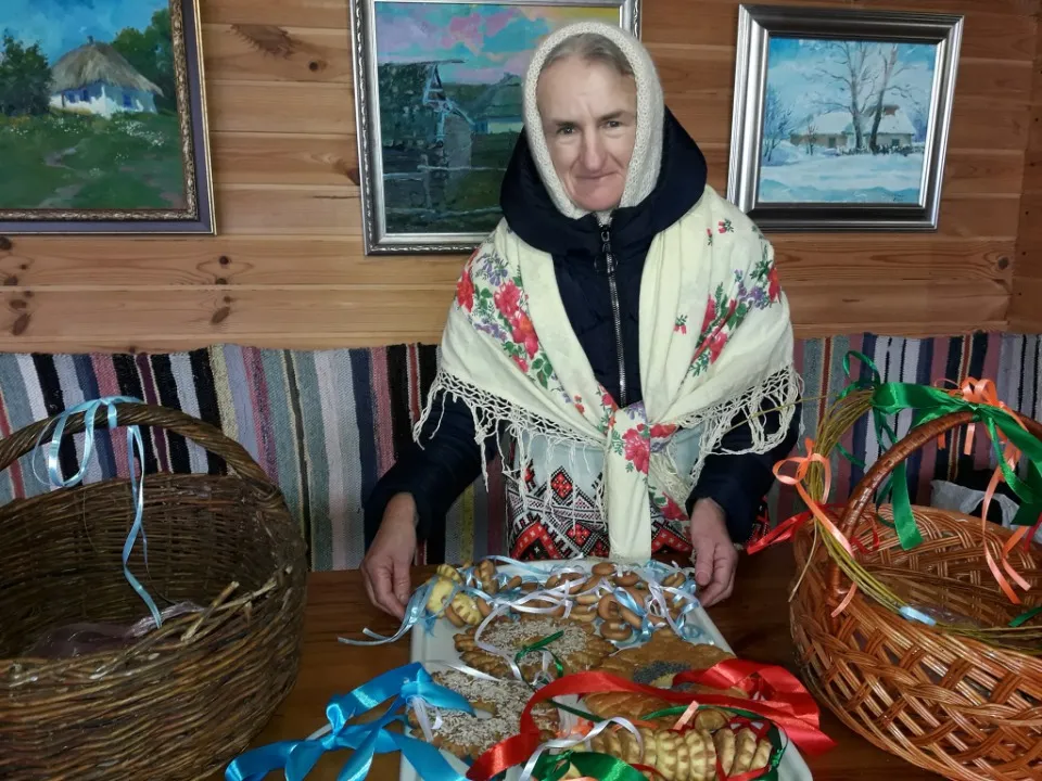 Віра Аннусова, дослідниця традицій Луганщини. З її особистих архівів