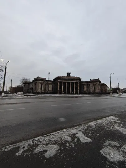 Алчевськ кінотеатр Металург