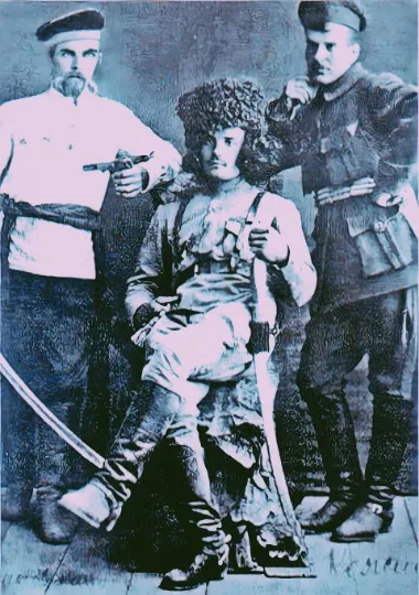 На фото зліва: Єфим Тарановський, у центрі: Федір Щусь, справа: Кожин Хома. Джерело: Вікіпедія