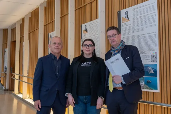 Катерина Мостава на презентації власної виставки у Люксембурзі, джерело: Chronicle.lu