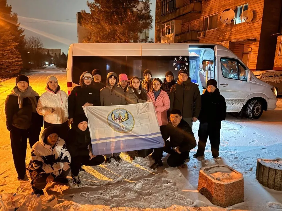 До Луганська приїхали студенти-медики з далекої Росії