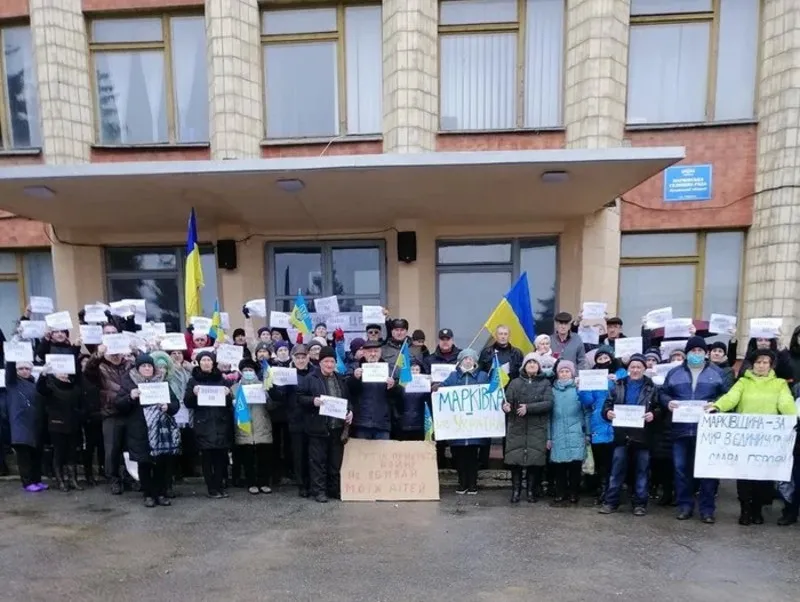 Мирний протест мешканців Марківки. Фото: Вісті Марківщини