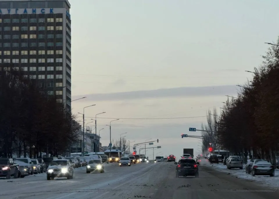 В Луганськ повертаються люди, аби не втратити квартири