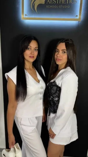 з підтримкою одна одної вони відкрили власну студію краси