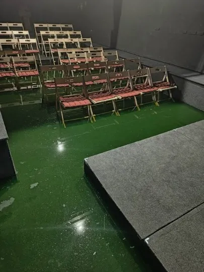 Новий театр Донецьк затопило