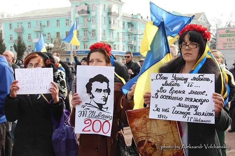 Мітинг біля пам'ятника Шевченку 9 березня. Автор: Олександр Волчанський