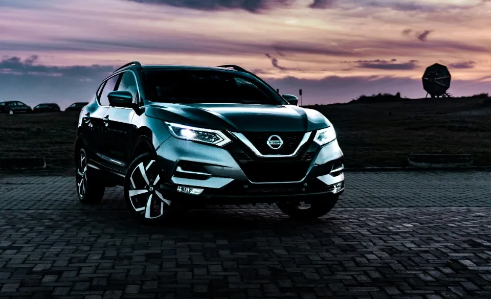 автомобіль Nissan Rogue