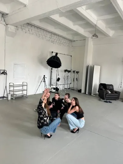 Робота в агенції VIVID