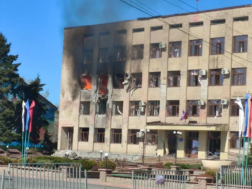 удар по адмінбудівлі в окупованому старобільську