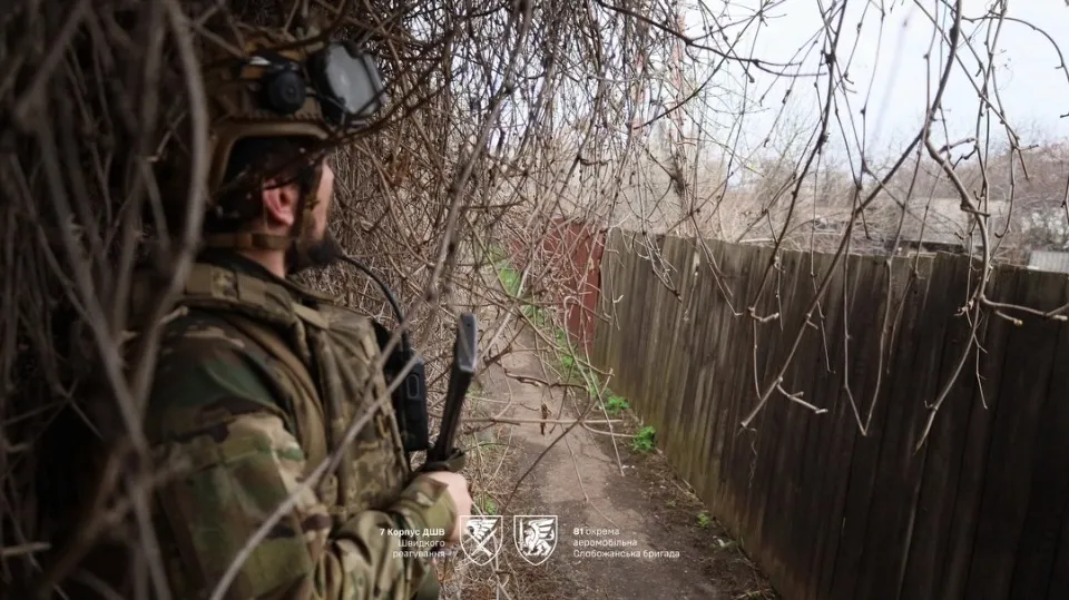 військовий у прифронтовій Миколаївці
