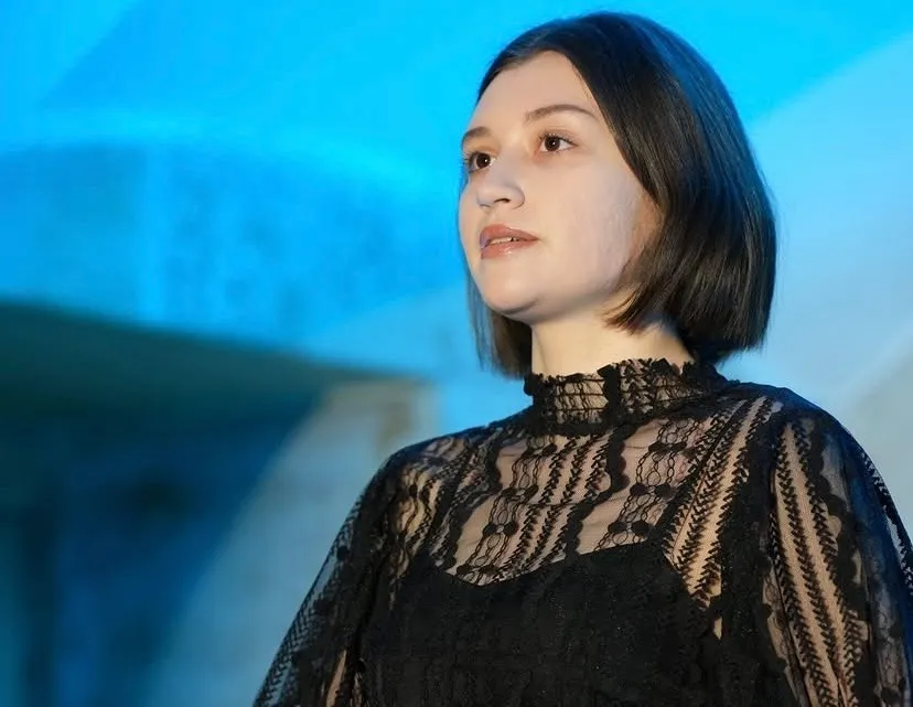 Аліна Служенко з Торецька тепер навчається в Києві і шукає дім