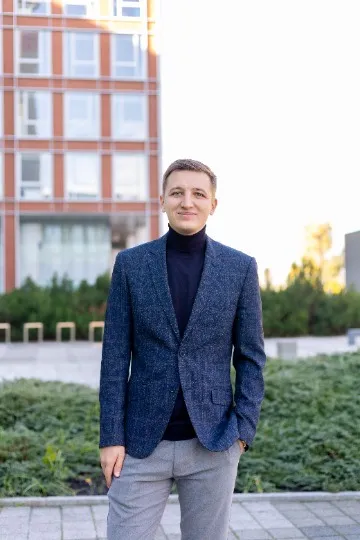 Кирило Шкіренко, пережив досвід переселення підлітком