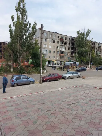 Маріуполь, вулиця Латишева 25