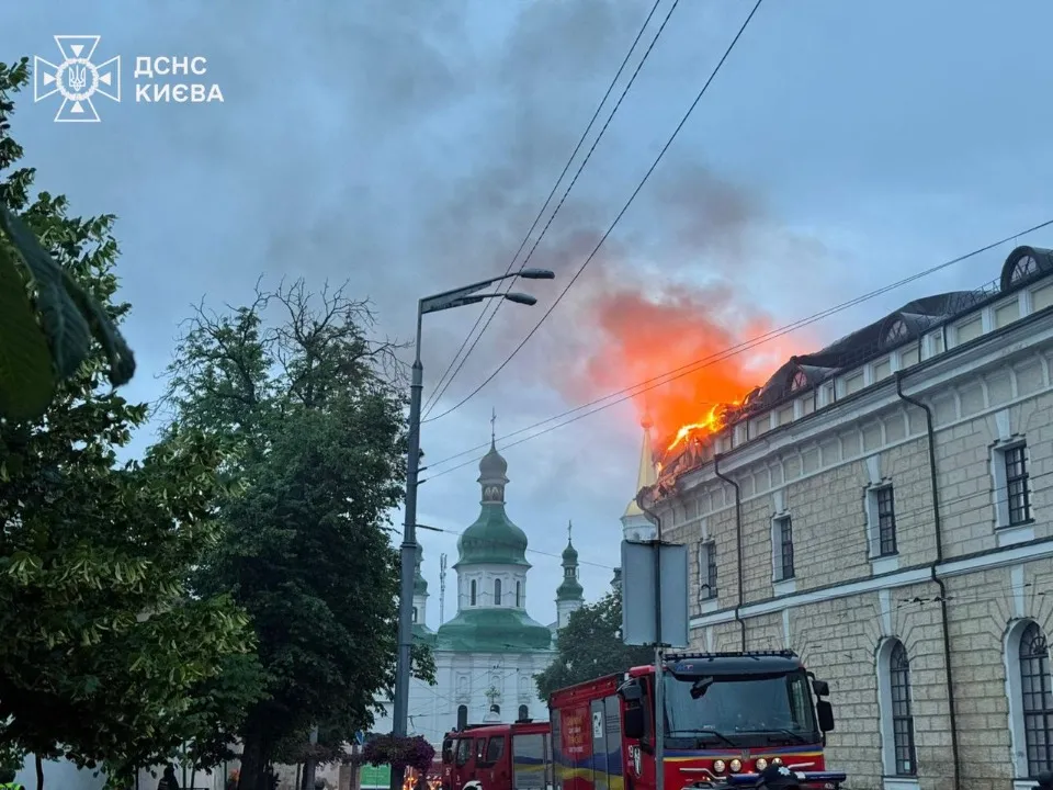 Росія атакувала цивільну інфраструктуру Києва