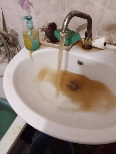 Місцеві чати. Стан води з-під крана в Маріуполі