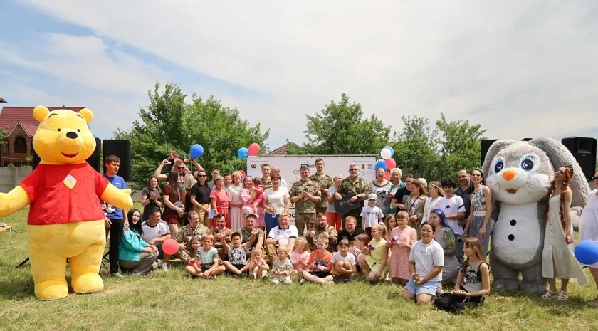 Окупаційні джерела. “Святкування” Дня Росії на вулиці Вінницькій у Луганську